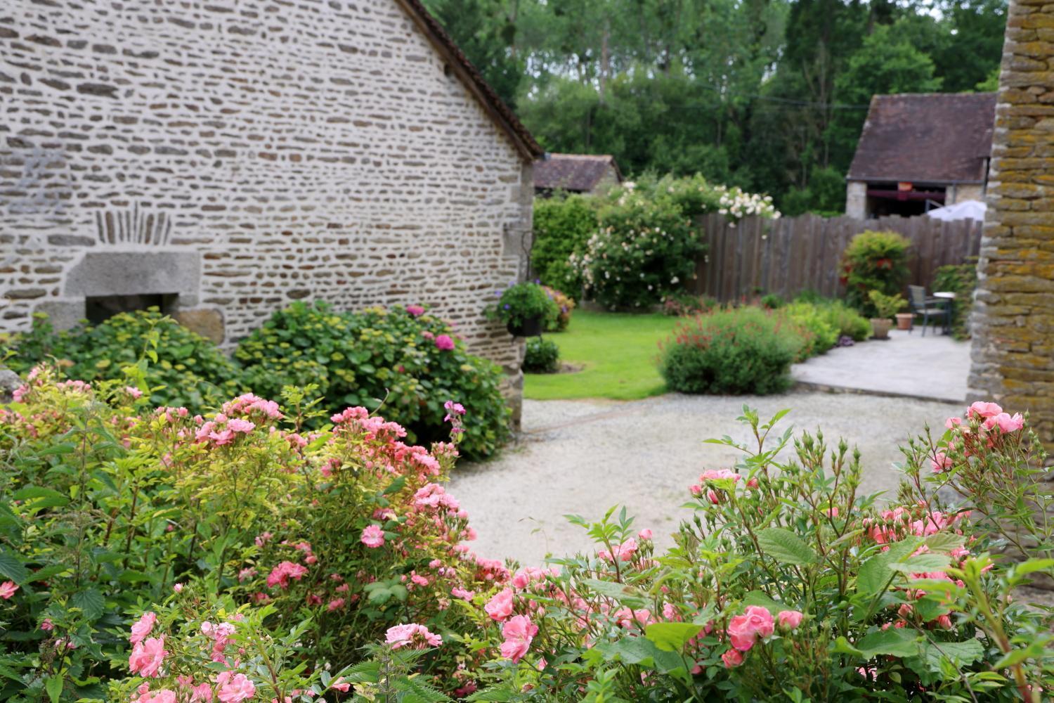 Saint-Denis-sur-Sarthon Chambre D'Hote Courtoux מראה חיצוני תמונה